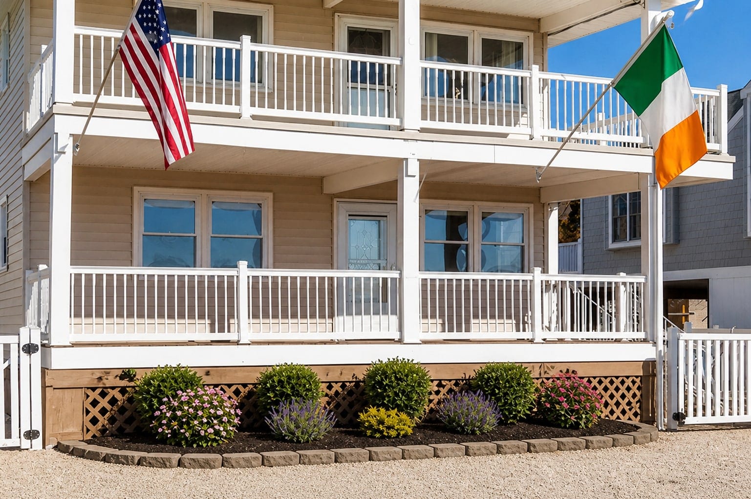 Surf's Up Upper Duplex